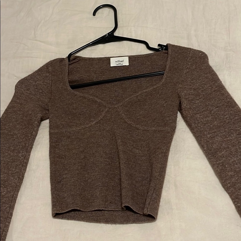 aritzia sweater